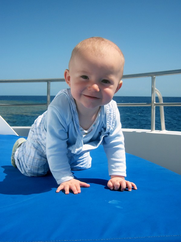 2009-11-06 22-02-05_5.jpg - ...an Bord!